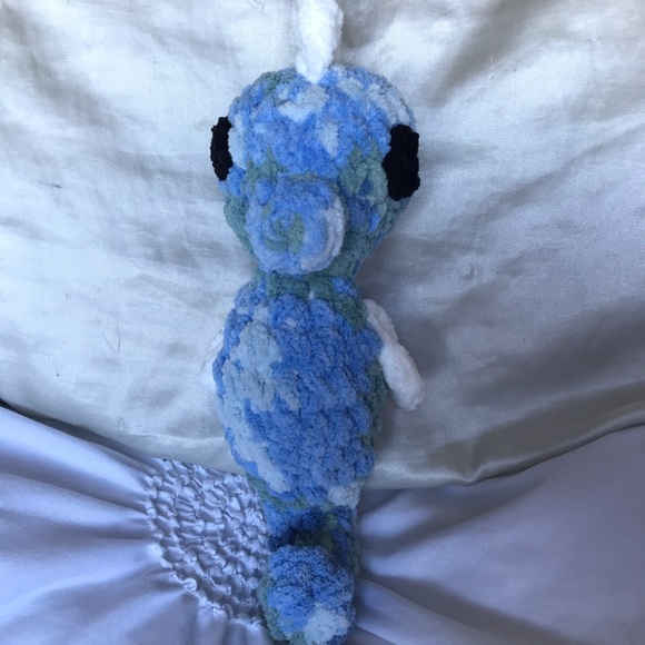 Medium seahorse stuffed animal - Picture 1 of 2